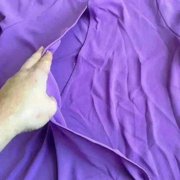 Banana Republic purple blouse.  Women’s size small.  Excellent condition! - Picture 4 of 7